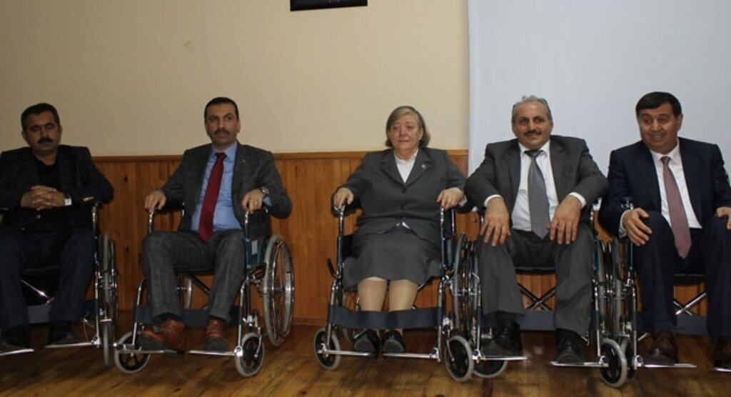 Engelliler için 150 tekerlekli sandalye dağıtıldı