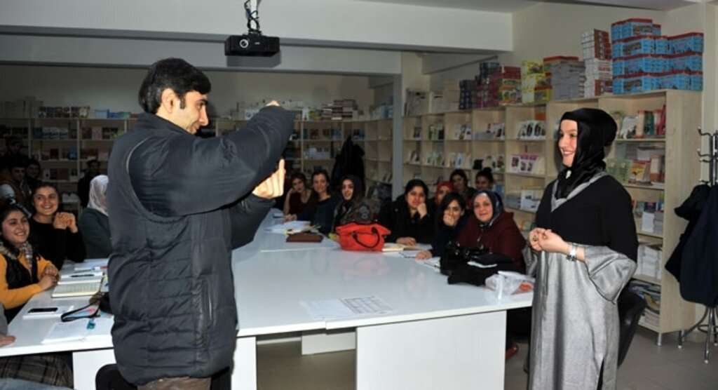 Erbaa Belediyesi personeli işaret dili öğreniyor