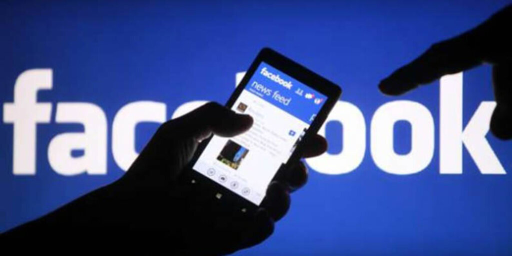 Facebook'ta yorum altı video dönemi