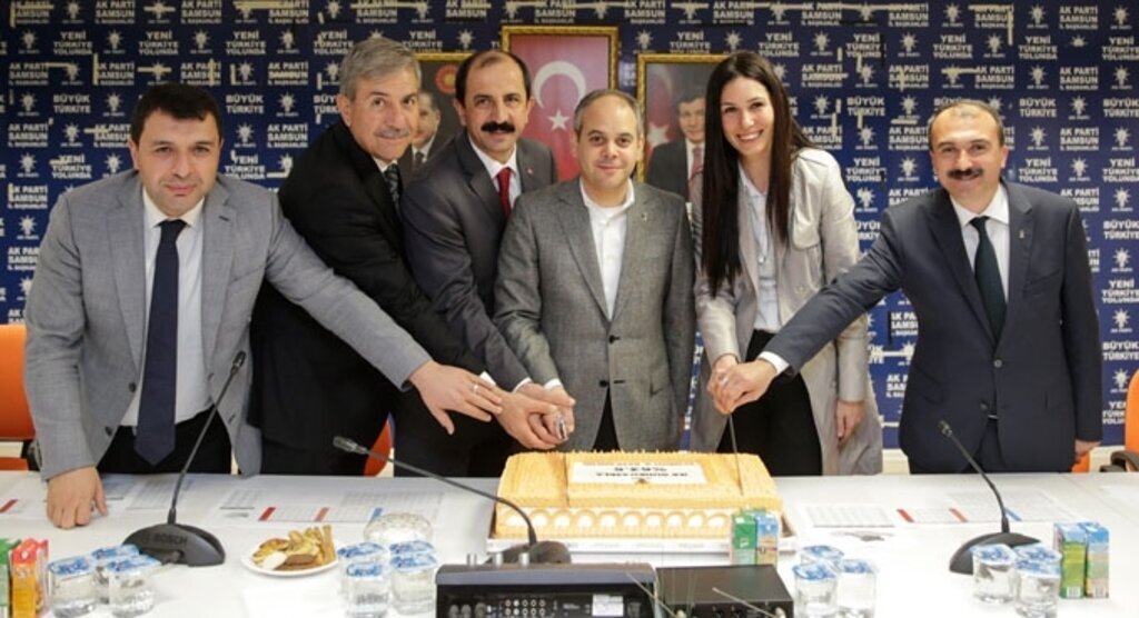 Finali pasta keserek yaptılar