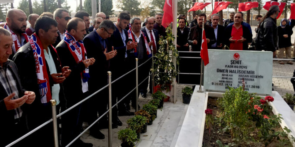 Galip Öztürk’ten Şehit Ömer Halisdemir’e vefa 