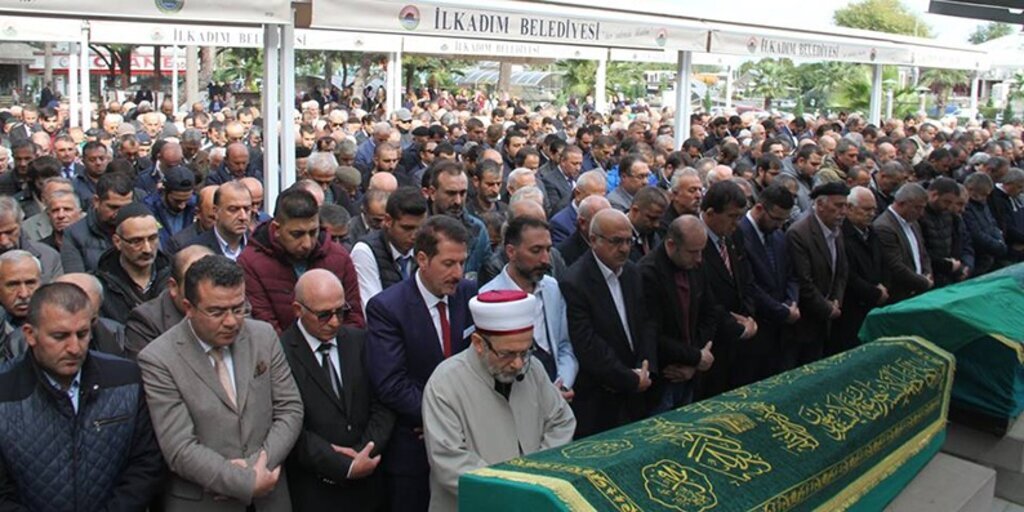 Gazeteci Mehmet Gençali'nin babası Ahmet Gençali son yolculuğuna uğurlandı