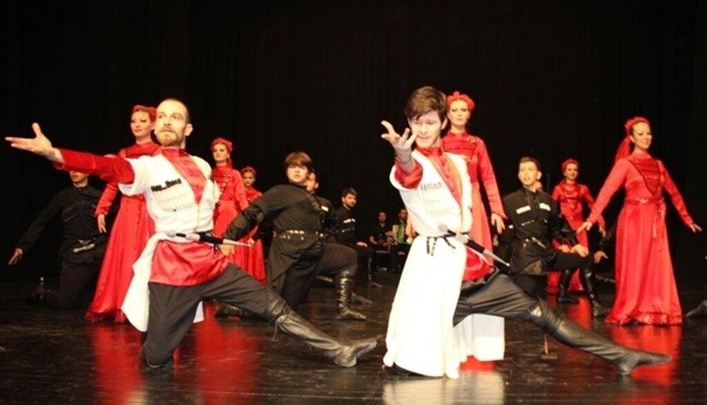 Geleneksel Kafkasya Gecesi Samsun'da Gerçekleşti