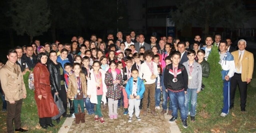 GHSİM Yüzücüleri Yükselişte