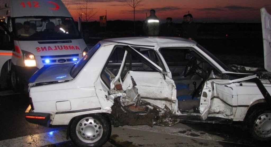 Görele'de trafik kazasında 2 kişi yaralandı