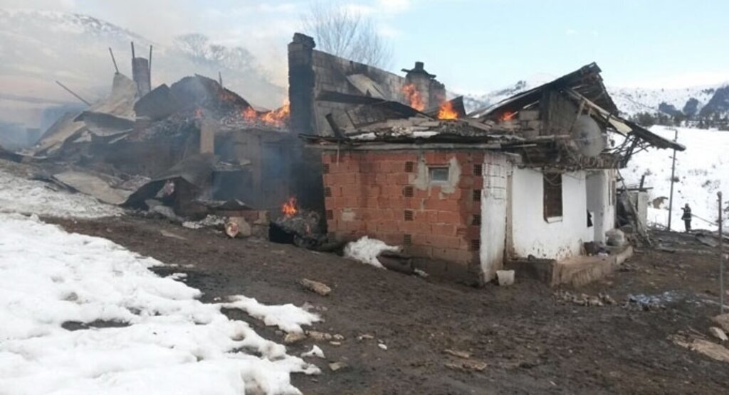 Gümüşhane'de yangın