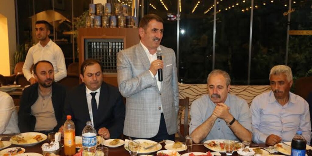 Gümüşhaneliler iftar programında Milletvekili Köktaş'ı ağırladı