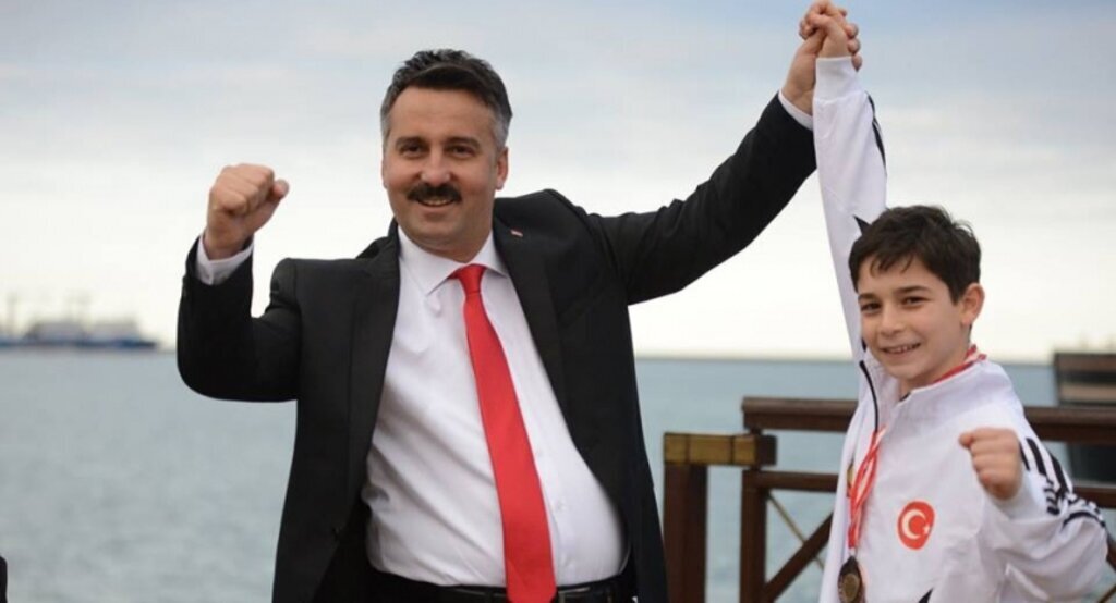 Hakan Altıntaş :’Gençler sadece geleceğimiz değil aynı zamanda günümüzdür’