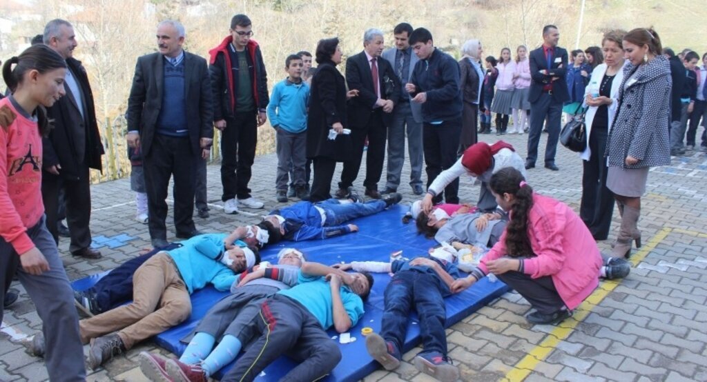 Havza'da öğrenciler yangın tatbikatı yaptı