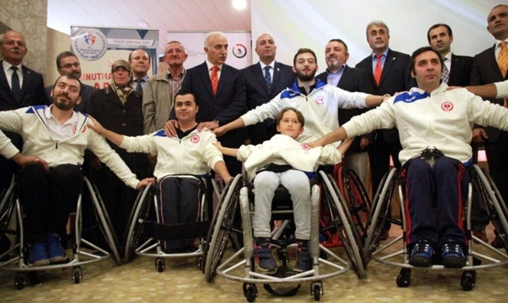 'Hayata Basket At' projesi ile hayata bağlandılar