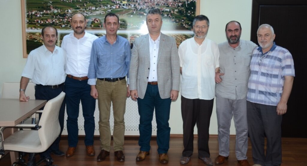 İHH Başkanı ve heyeti 19 Mayıs Belediye Başkanı Topaloğlu’nu ziyaret etti