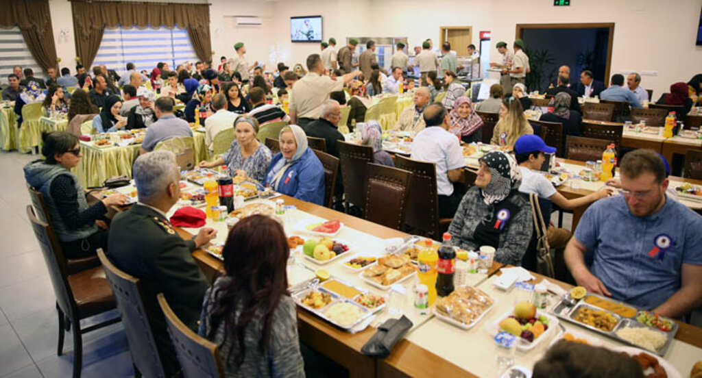 İl Jandarma'dan şehit aileleri ve gazilere iftar 
