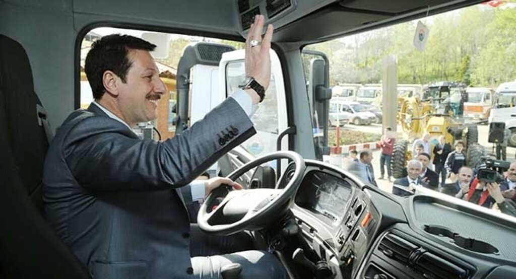 İlkadım Belediyesi yeni araç filosunu tanıttı