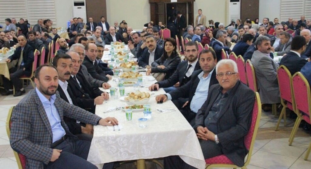 İlkadım İlçe Teşkilatı'ndan delege yemeği