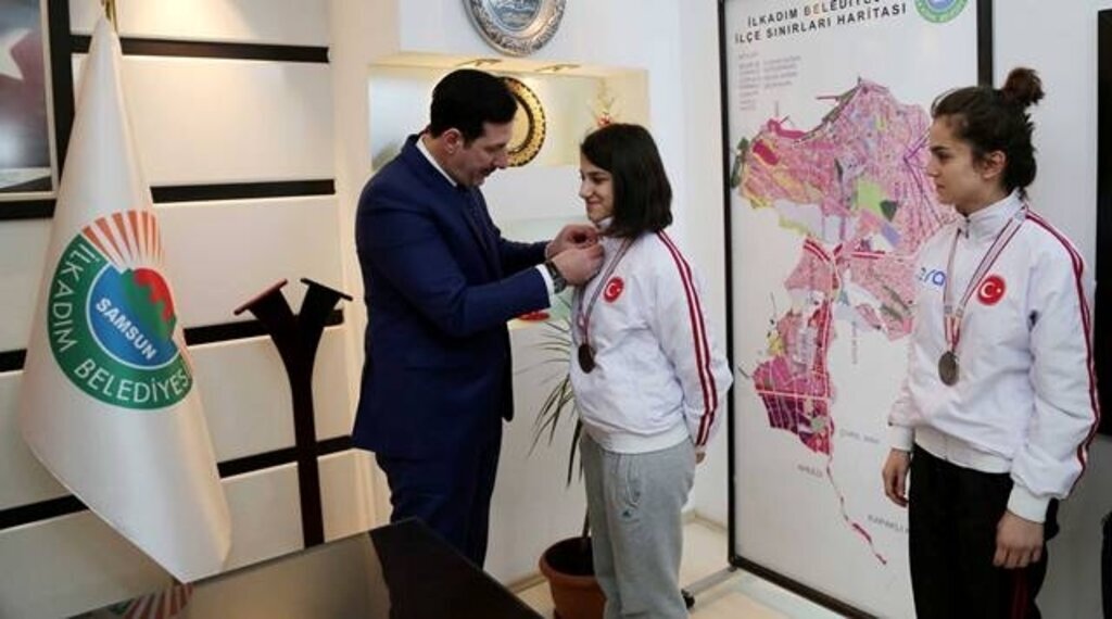 İlkadım Madalyaları Topladı