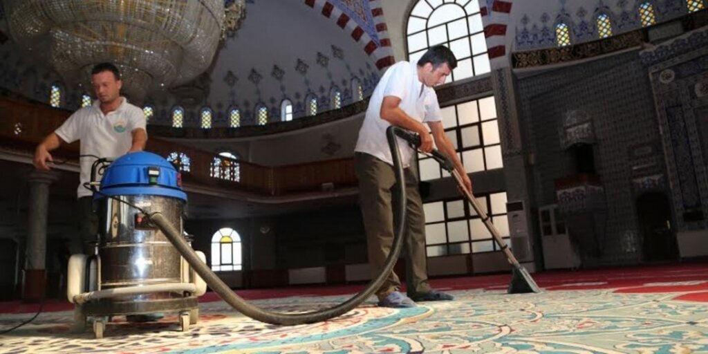 İlkadım'da Camiler Bayrama hazırlandı