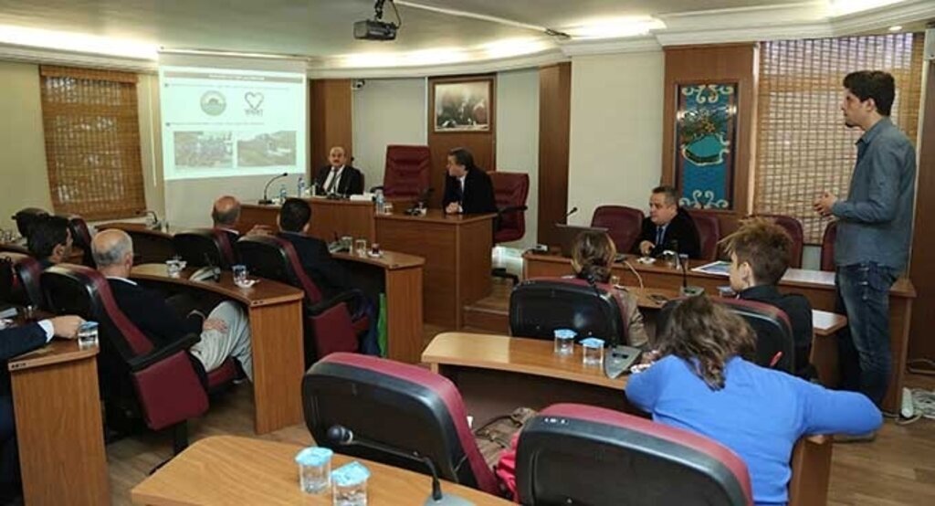 İlkadım'dan Dost Ülke Filistin'e Geri Dönüşüm konferansı