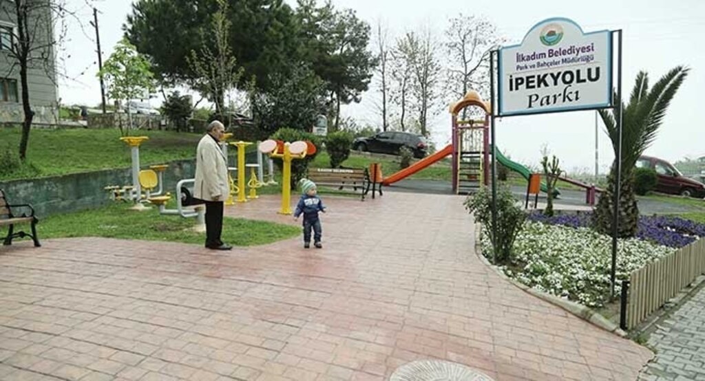 İlkadım'dan parklara yaz hazırlığı