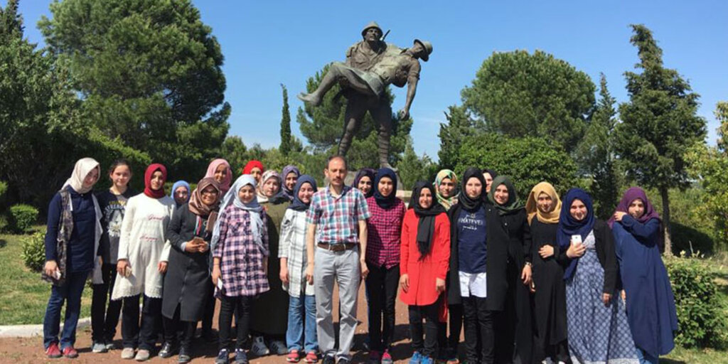 İmam Hatip Lisesi'nden şehitler diyarına gezi