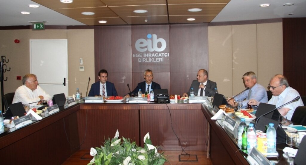 İran’ın fırsatları da çok, riskleri de