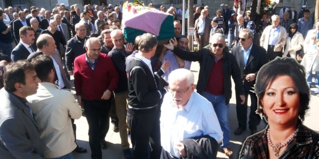 Işıl öğretmen ağlattı