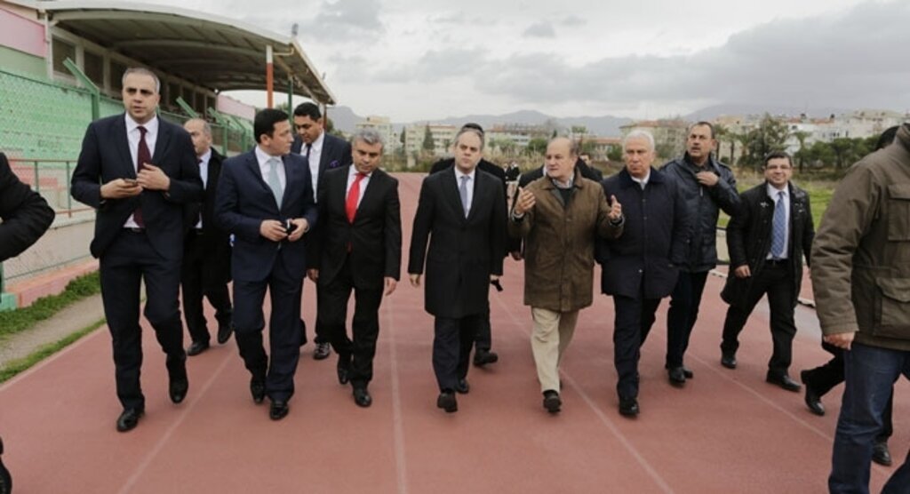 İzmir'de yapılması planlanan statları inceledi