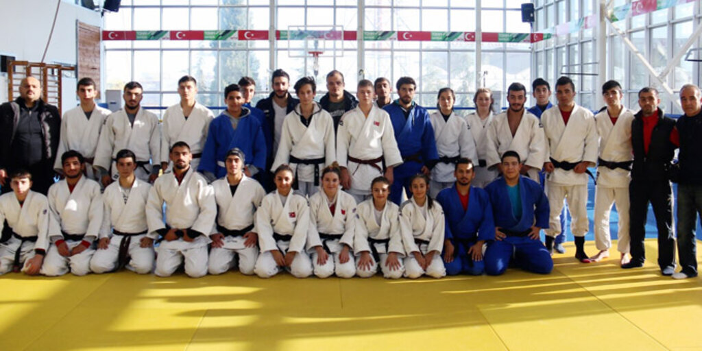 Judo İl Birinciliği Müsabakaları Samsun'da yapıldı