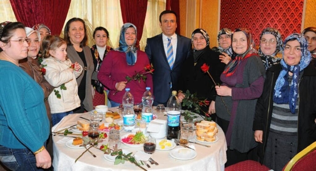 Kadınlar, siyasetin dilini ve çehresini değiştiriyor