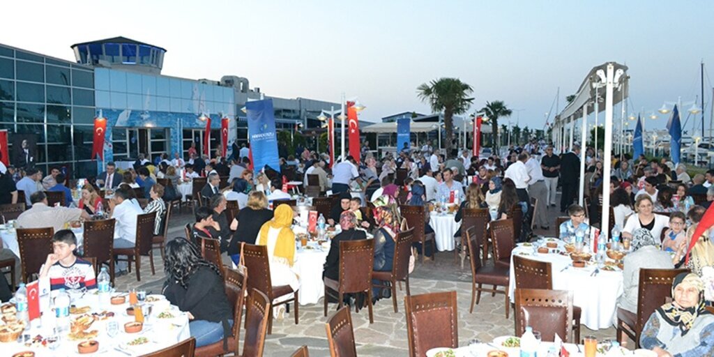 KAİAD'dan Şehit ve Gazi ailelerine iftar yemeği