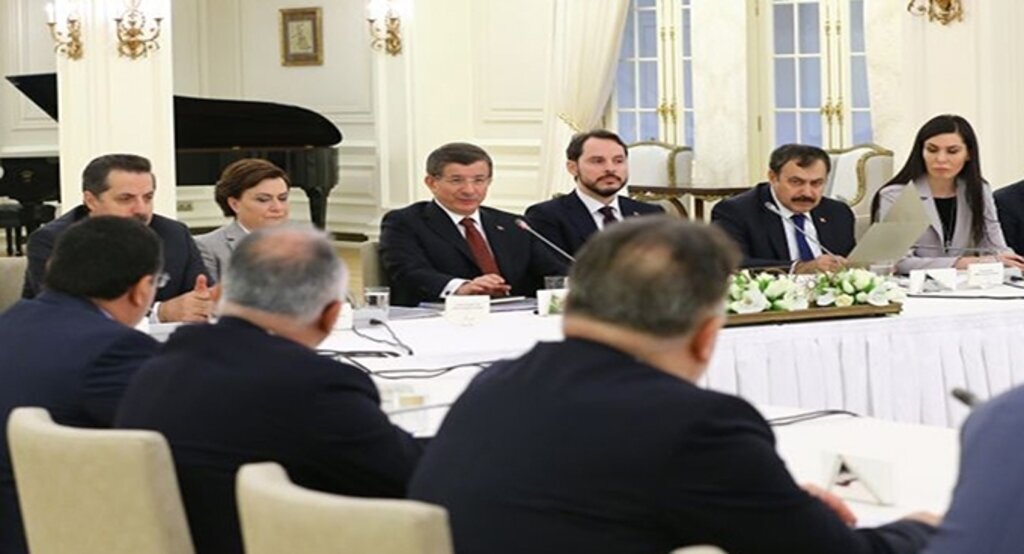 Karaaslan Davutoğlu ile birlikte Artvin heyeti ile görüştü