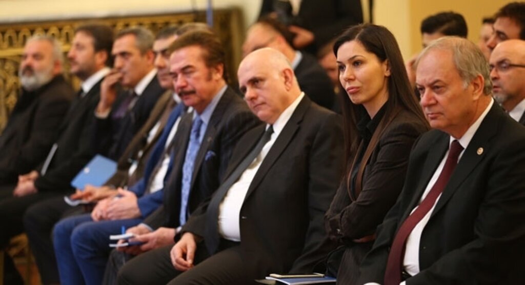 Karaaslan Gencebay'ı Samsun'a davet etti