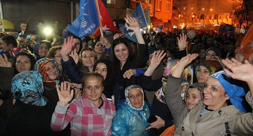 Karaaslan: 'İnşallah 1 Kasım akşamı yola AK Parti ile devam edeceğiz'