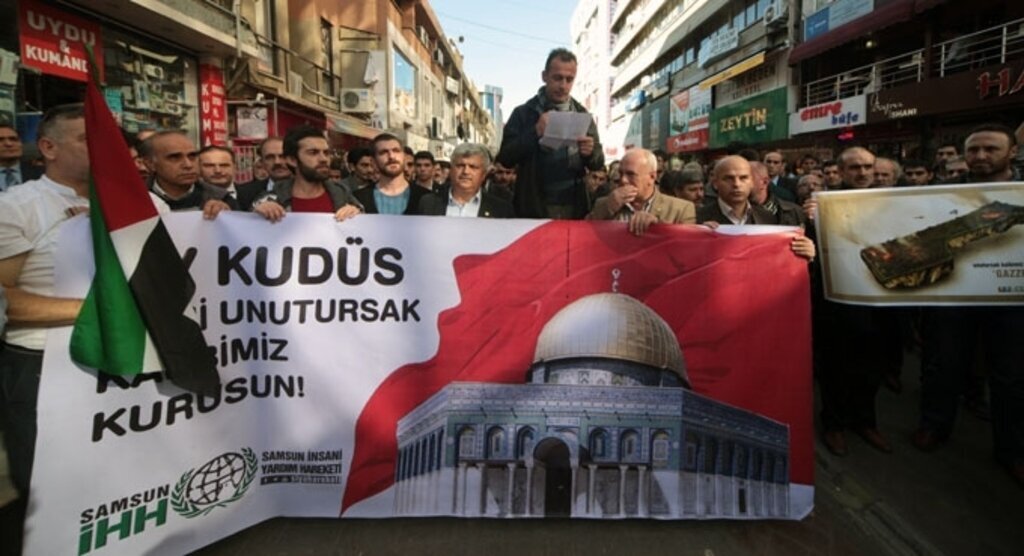 Karadeniz'den İsrail askerlerinin Mescid-i Aksa baskınına büyük tepki