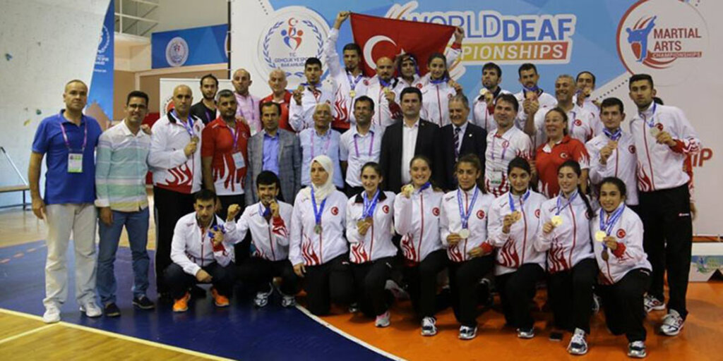 Karatede ilk gün 22 madalya kazandık