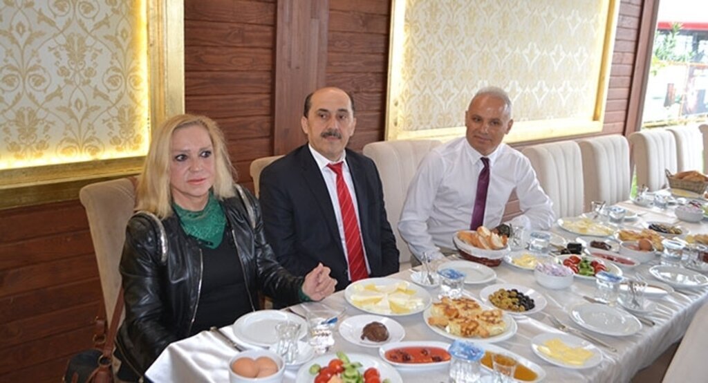 Karşıyakaspor Kulübü kahvaltı'da