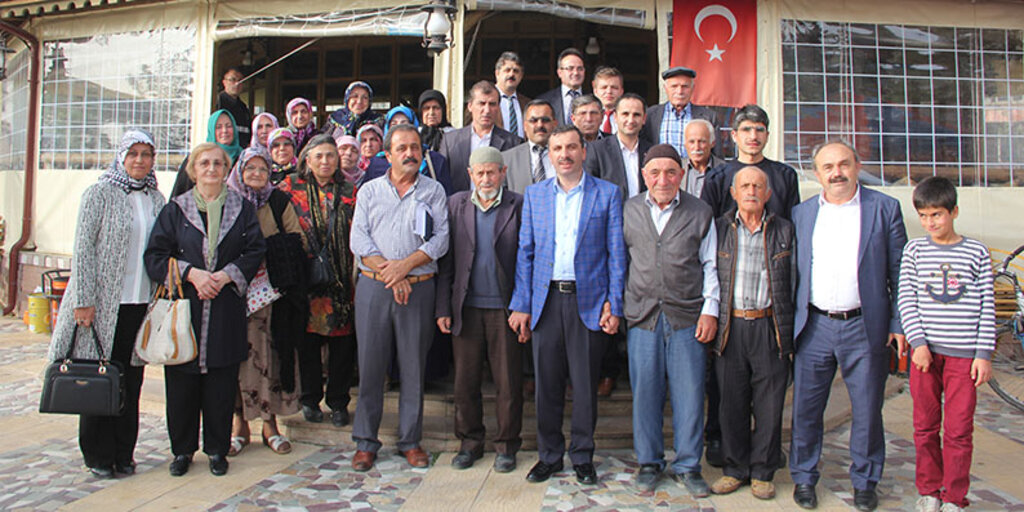 Kavak Belediye Başkanı Sarıcaoğlu, Yenicami Mahallesi sakinleri ile bir araya geldi