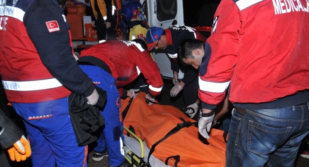 Kazada 4 kardeşten 3'ü öldü