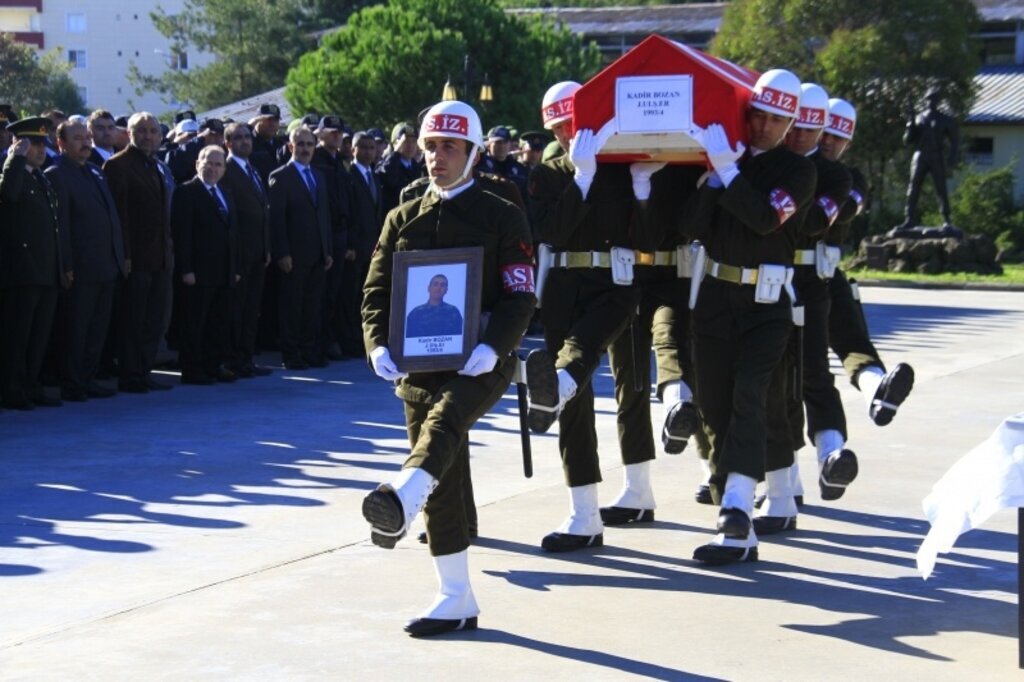 Kazada şehit olan Er Kadir Bozan'ın naaşı memleketine gönderildi