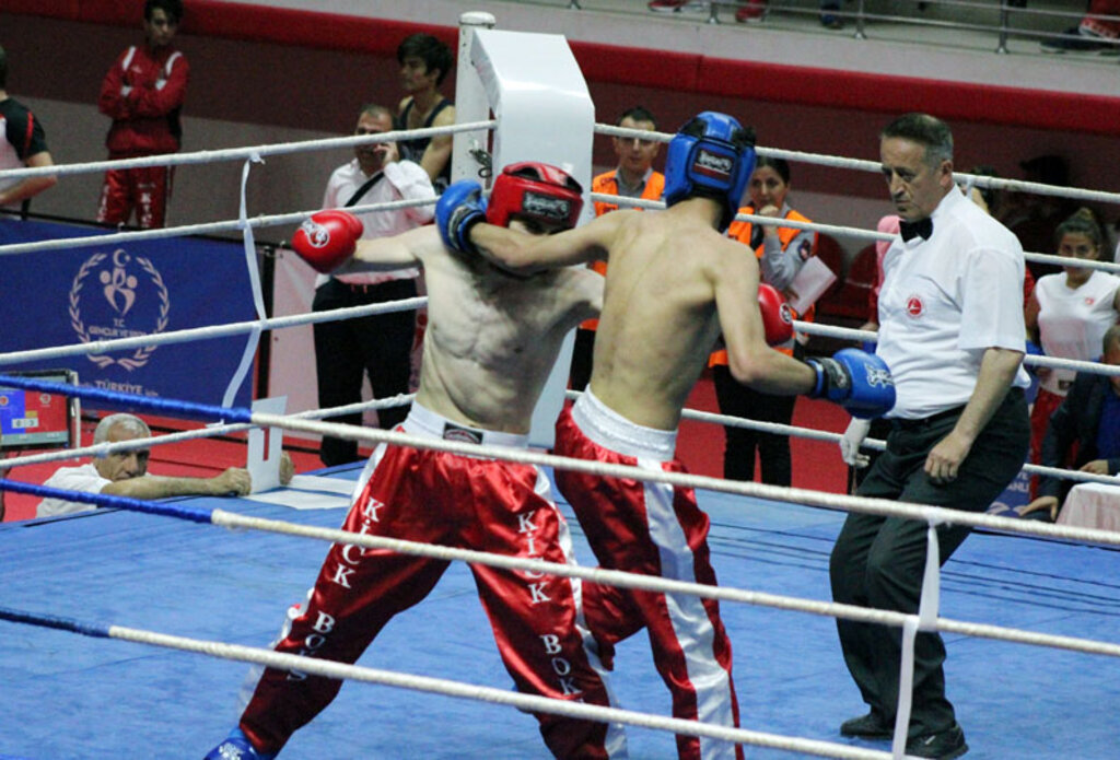 Kickboks Türkiye Şampiyonası Samsun'da başladı