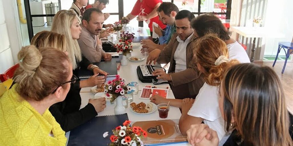 'Kitap Bizden, Okumak Sizde' etkinliği devam ediyor