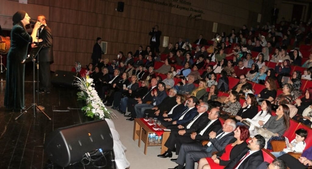 Koruma altındaki çocuklardan Türk Halk Müziği Konseri