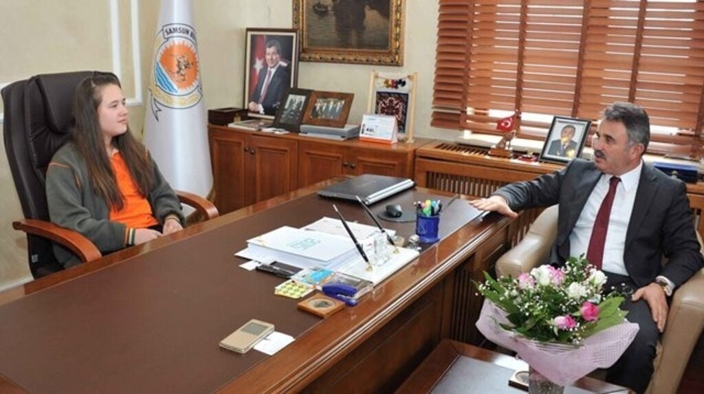 Küçük Başkan Koltuğu Devraldı