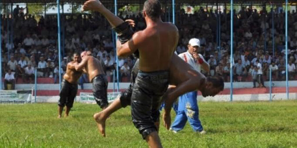 Kurtdereli Yağlı Güreşlerinde 36. Randevu