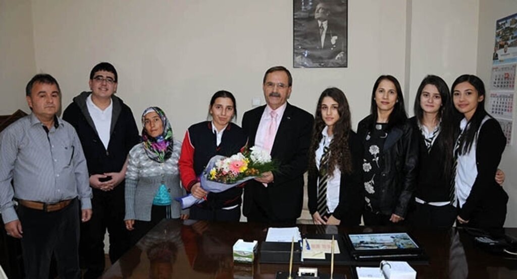 Lösemili çocuklardan Başkan Şahin'e ziyaret