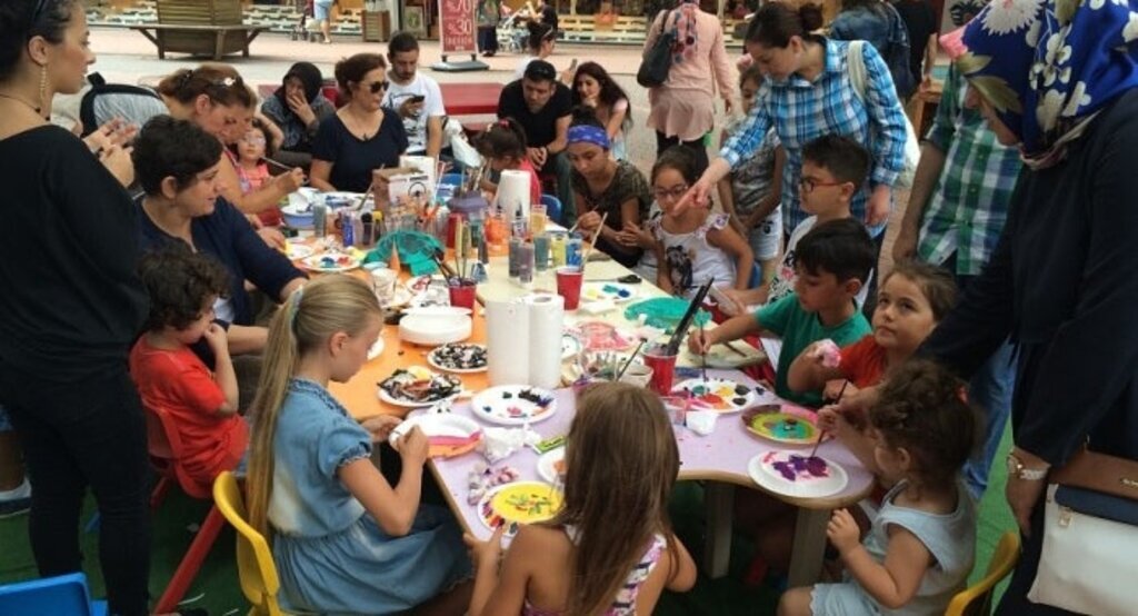 Lovelet AVM ’de “Aile boyu” Eğlence