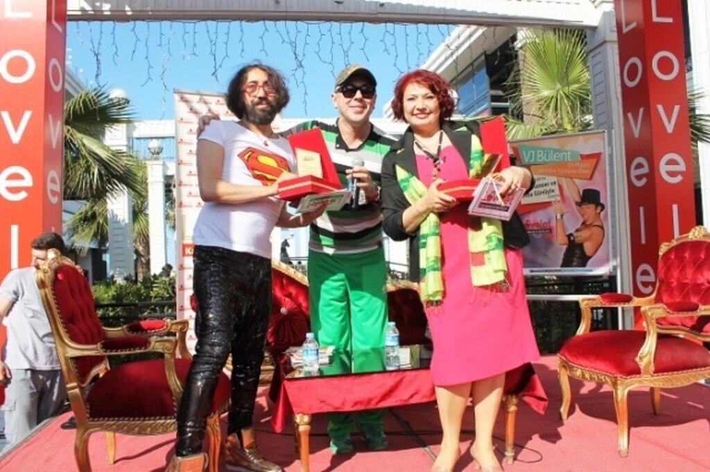 Lovelet Outlet'de Anneler Günü Şenlik içinde Kutlandı