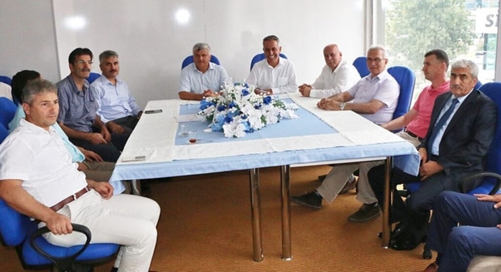 Memur-Sen'den AK Parti SKM'ye ziyaret