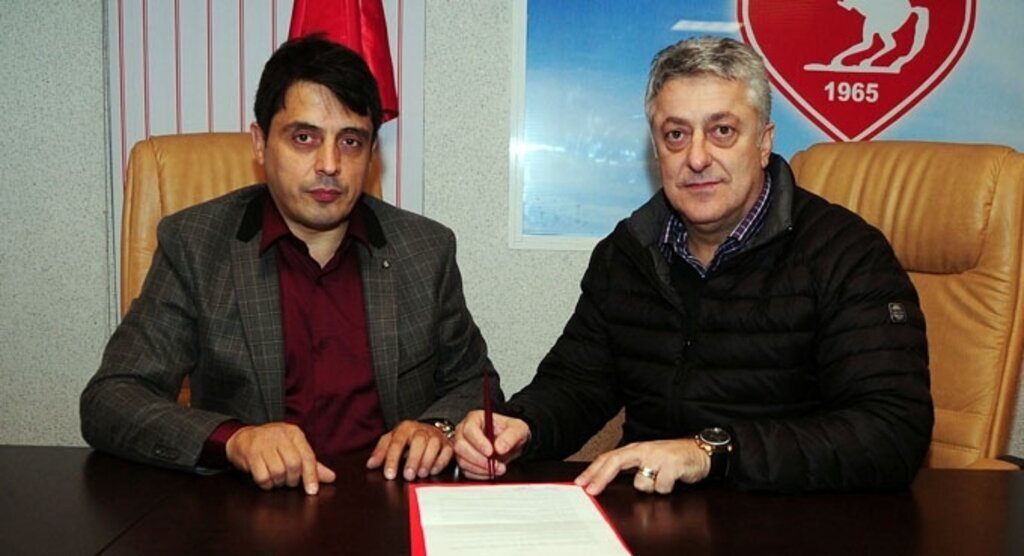 Metro Holding'in Samsunspor'a desteği sürüyor