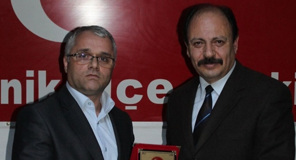 MHP Canik'te Özdemir görevi devraldı