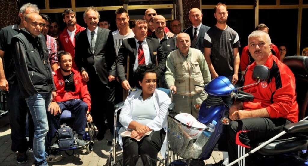 Milletvekili Adayı Özden: ‘engelleri birlikte aştık‘